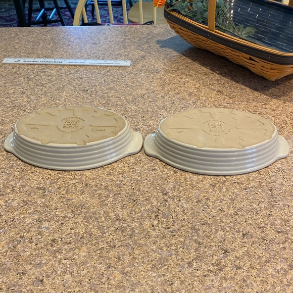 2 Pampered Chef Stonewear New Traditions Collection USA Oval Baking Dishes USED - Picture 11 of 16